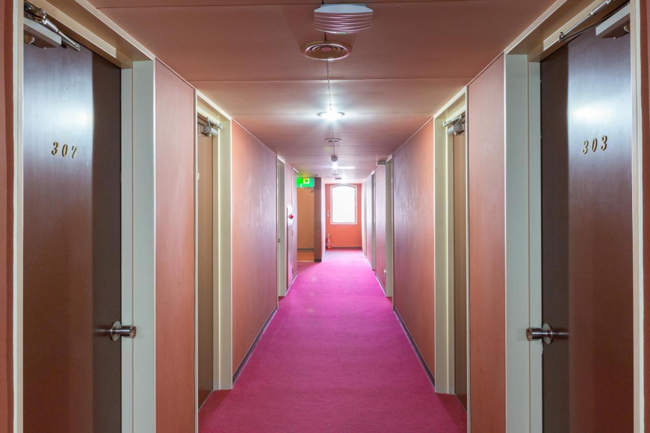 Oyo Joetsu City Hotel Kasugayama Esterno foto