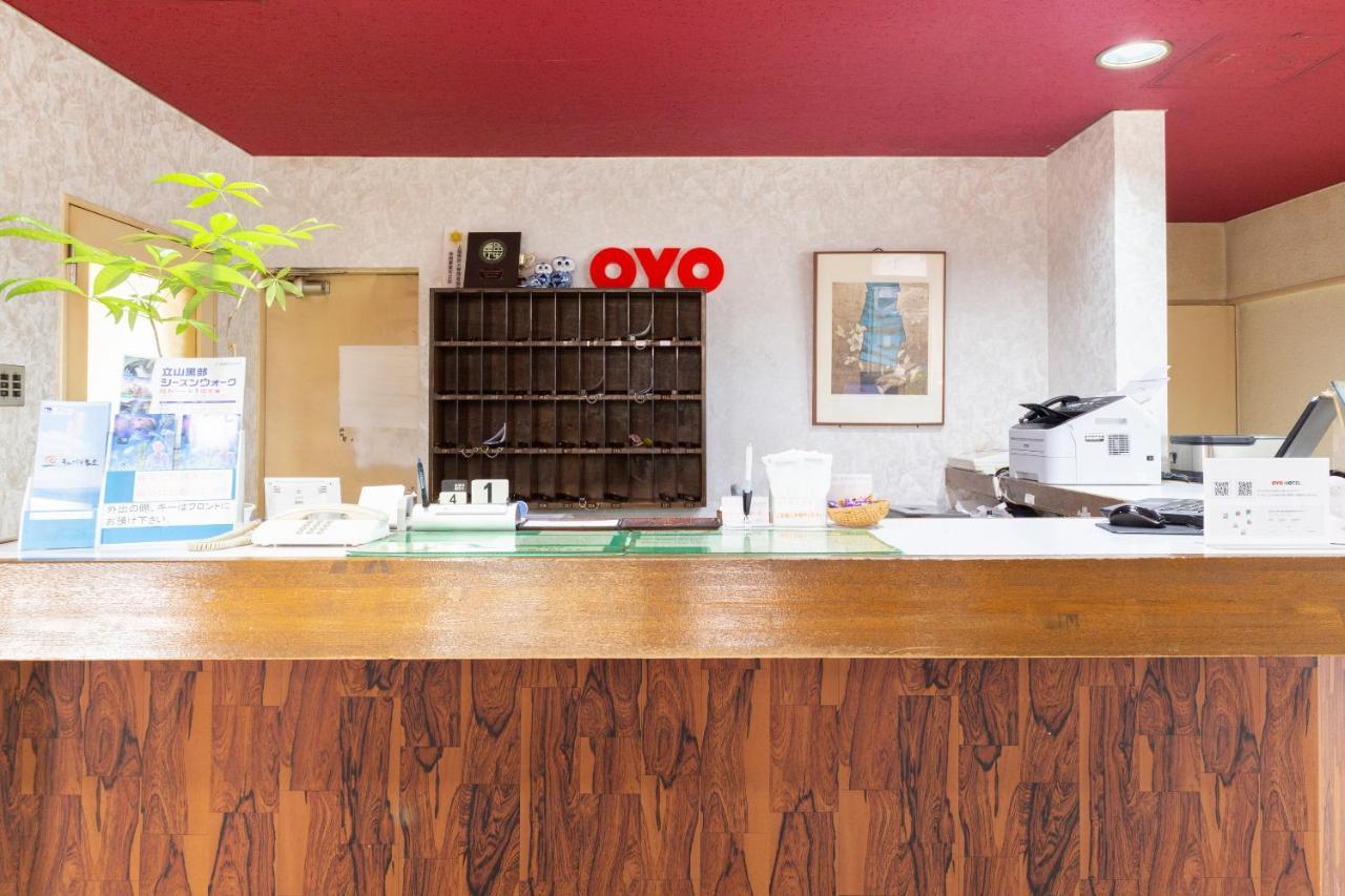 Oyo Joetsu City Hotel Kasugayama Esterno foto