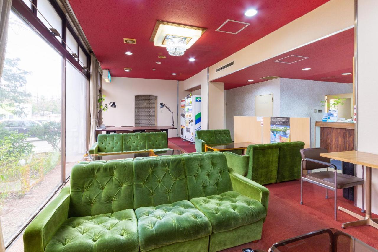 Oyo Joetsu City Hotel Kasugayama Esterno foto